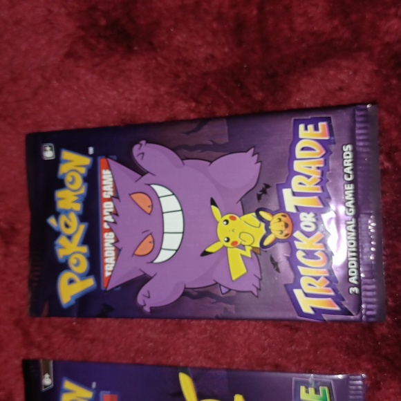 🆕️ Pokémon 2022 and 2023 Halloween Booster Packs - Picture 3 of 5